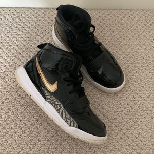 Boys black patent leather Sz1.5 Jordans